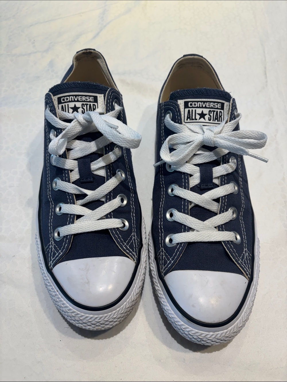Converse woman or men’s Navy and White Low Top Sneakers